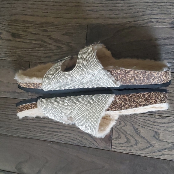 Olivia + kate  rhinestone  footbed sandals w size 9 NWOB - Picture 5 of 8